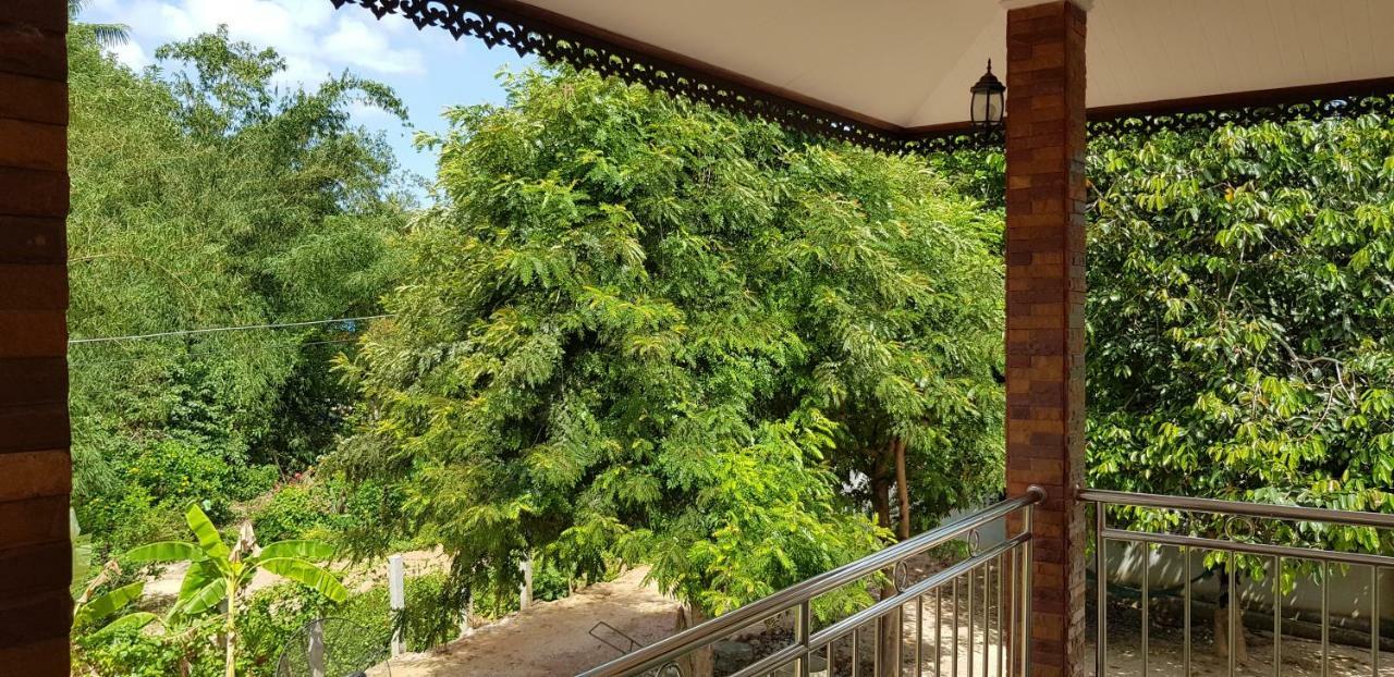 Khwahol Guesthouse Don Sak Exterior foto
